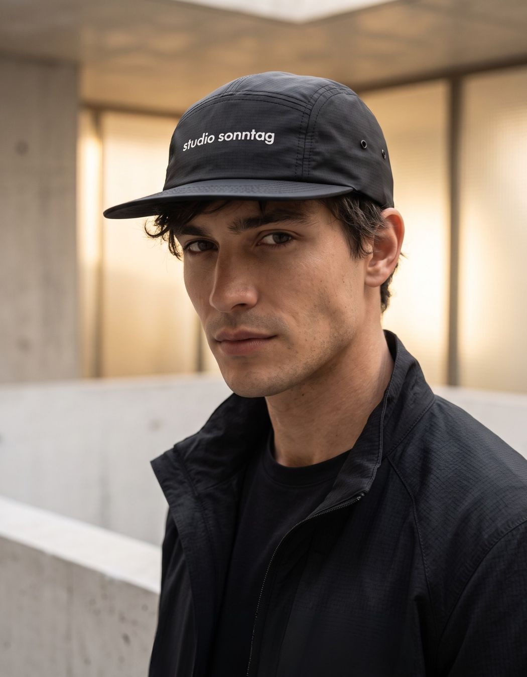 Cappellino Premium Outdoor a 5 pannelli in nylon con logo Studio Sonntag