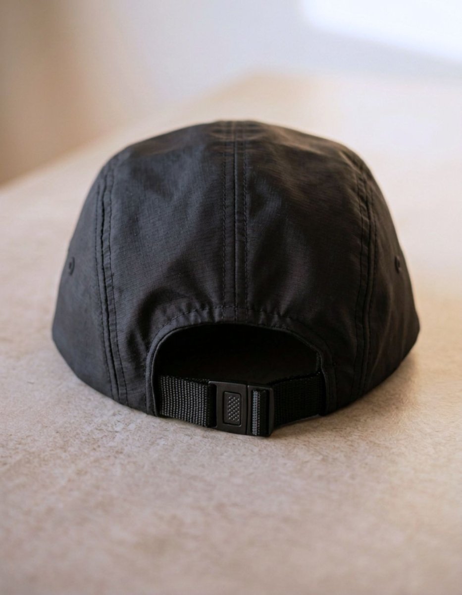 Cappellino da esterno personalizzato premium a 5 pannelli in nylon - Studio Sonntag