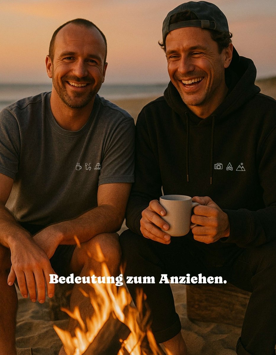 Personalisierter Premium Hoodie aus Bio - Baumwolle - Studio Sonntag