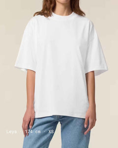 Personalisiertes Premium Oversized T-Shirt aus Bio-Baumwolle - Studio Sonntag