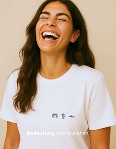 Personalisiertes Premium T-Shirt für Frauen aus Bio - Baumwolle - Studio Sonntag